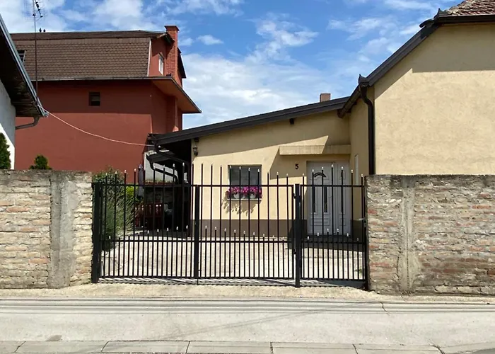 Surcin Centar Apartment